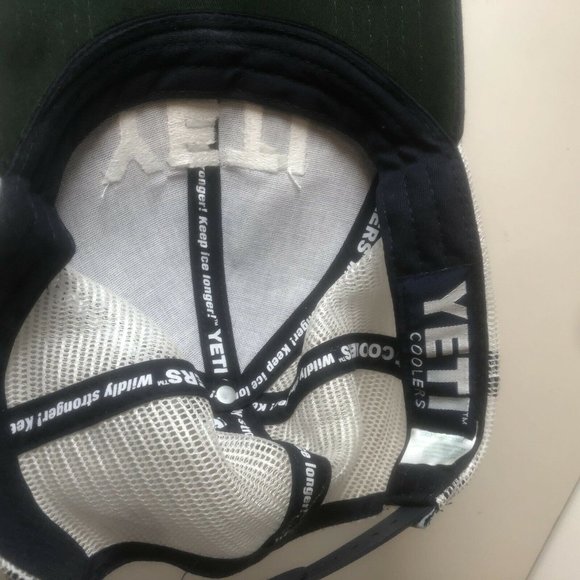 Yeti Coolers Mesh Trucker Hat Baseball Cap Great - Picture 2 of 2